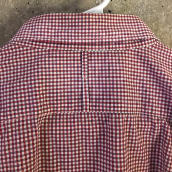 Banana Republic Red Gingham Button Down - L - Picture 5 of 8